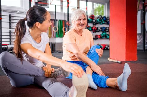 Ginnastica Per Anziani Esercizi Semplici Curafacile It