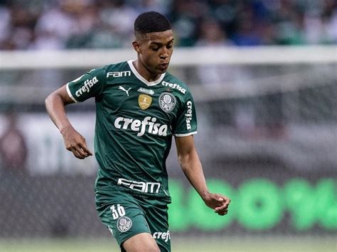 Vanderlan lateral do Palmeiras é mais um confirmado no Futebol