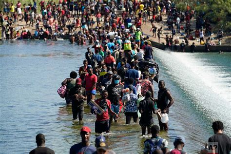 M S De Migrantes Que Cruzaron Hacia Del R O Han Sido Liberados