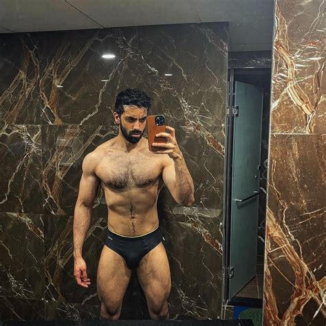 Shirtless Bollywood Men Bangalore Babe Keeps Stripping For The Gram We Are Here For It