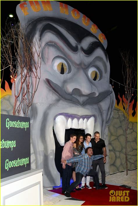 Jack Black Hams It Up At Goosebumps Photo Call In Cancun Photo