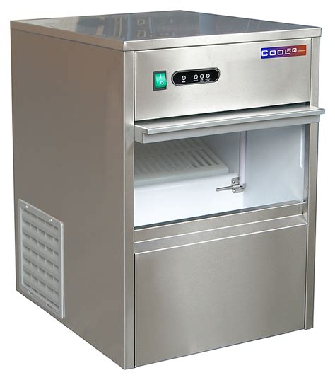 Льдогенератор Cooleq BF-30 купить по цене 40 625 рублей в интернет ...