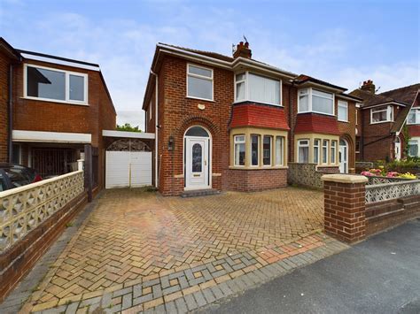 3 Bedroom Semi Detached House Everest Drive Fy2 Property Search