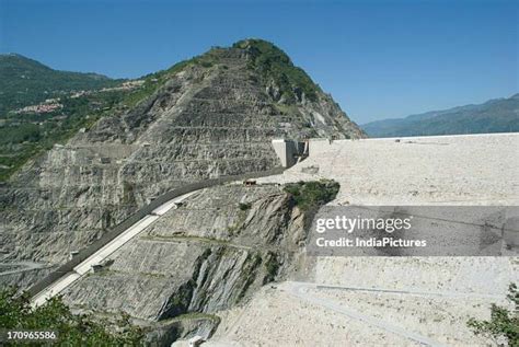 Tehri Dam Reservoir Photos and Premium High Res Pictures - Getty Images