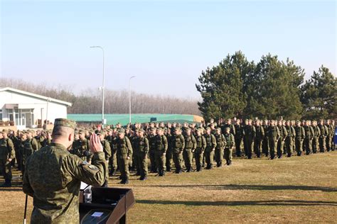 Fsk Së I Shtohen Edhe 325 Ushtarë Të Rinj Pamje Nga Ceremonia E Betimit