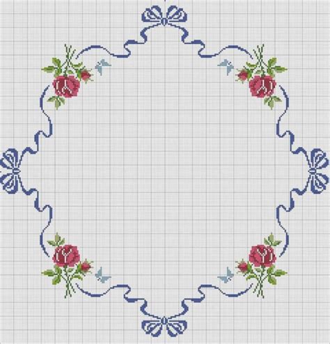 11 σταυροβελο ergoxeiro Cross stitch flowers Floral cross