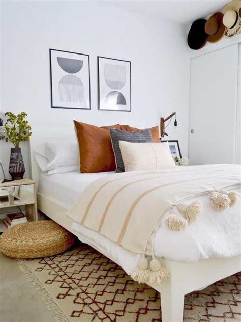 Minimalist Dorm Room Ideas + How To Make Your Dorm *Totally* Serene!