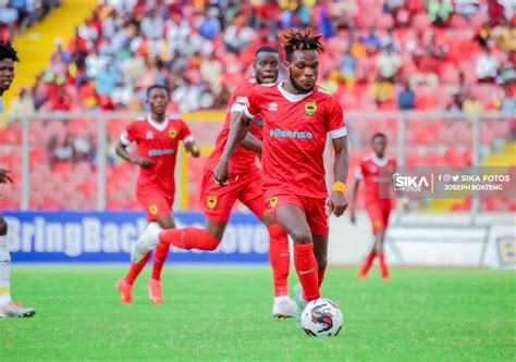 Steve Mukwala Desse The Forward For Asante Kotoko Remains Determined