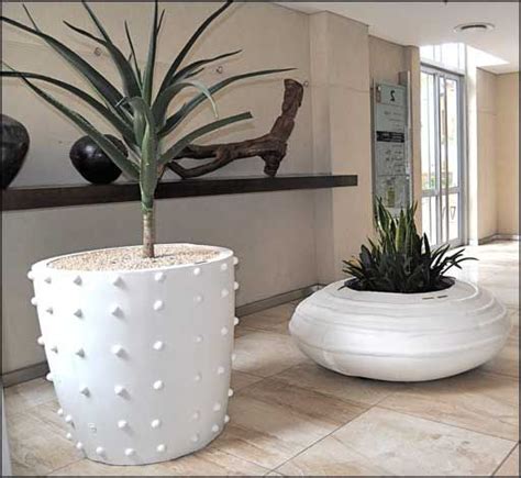 20 Modern Tall Indoor Planters The Urban Decor