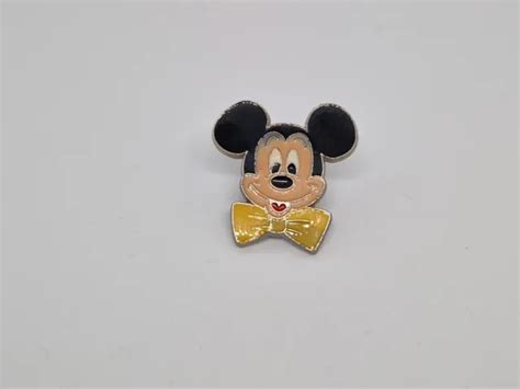 DISNEY PIN BADGE Mickey Mouse Head 8 99 PicClick UK