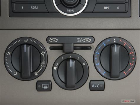 2008 Nissan Versa: 11 Interior Photos | U.S. News