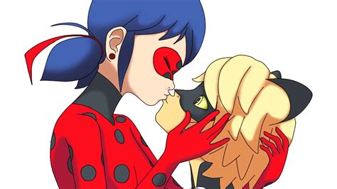 Ladybug And Cat Noir Kiss Gif - art-puke