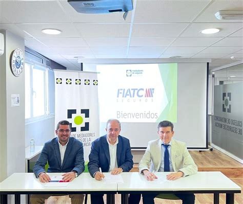 CMRM firma protocolo de colaboración con FIATC Seguros Colegio de