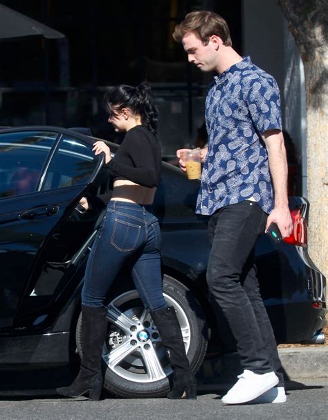Ariel Winter Sexy Ass In Tight Jeans At Joans On Third In Studio City Hot Celebs Home