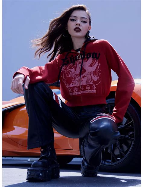 Look Your Fastest With The All New Sonic Clothing Line From Hot Topic