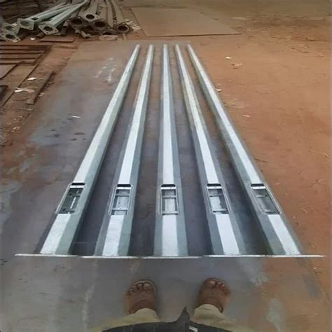 GI Single Arm Hot Dip Galvanized Octagonal Decorative Pole For Outdoor At Rs 15000 Piece In Indore