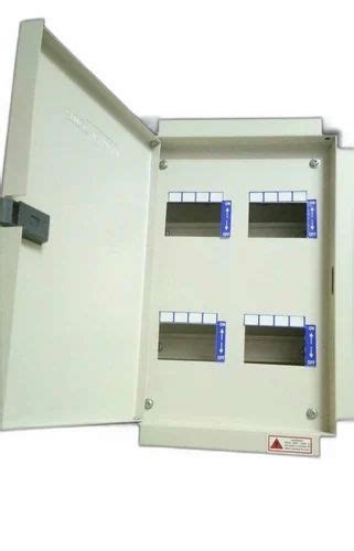 Three Phase 4 Way Tpn Double Door Distribution Box At Rs 2000 00 Piece