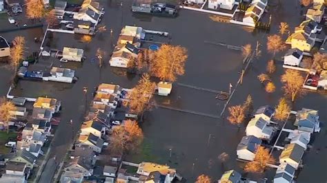 Passaic River In Nj Floods Paterson Wayne And Fairfield Resulting In Dozens Of Rescues Abc7