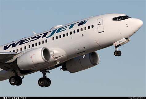 C GWBJ Boeing 737 7CT WestJet Airlines Alevik JetPhotos