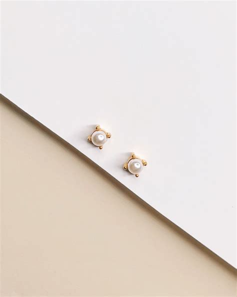 Taylor Mini Classic Round Imitation Pearl Gold Studs Fibi And Co