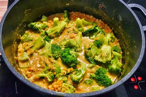 Schnippelboy Brokkoli Linsen Curry Vegan