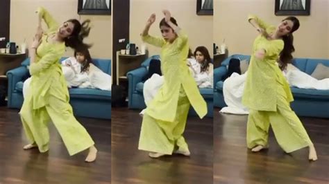 Actress Jhanvi Kapoor Superb Classical Dance Performance Ms