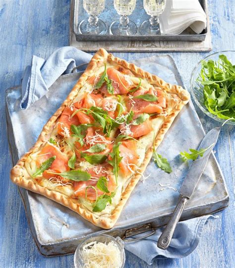 Flammkuchen Mit R Ucherlachs Rucola Rezept Tante Fanny