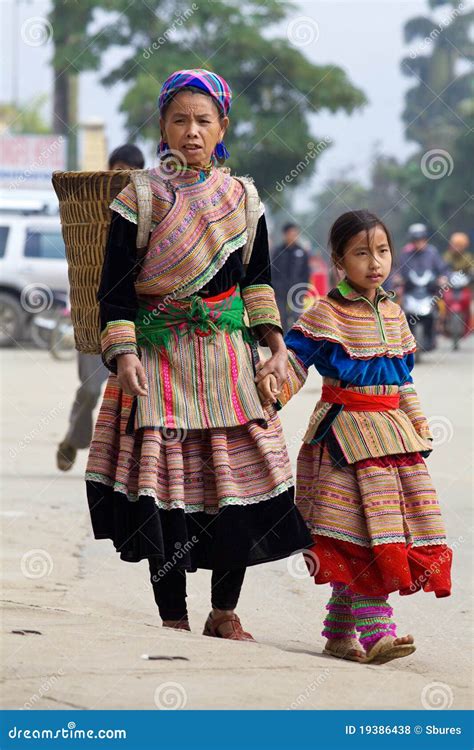 Hmong Vietnam - "Black Hmong Smile - Sapa, Vietnam" by Alex Zuccarelli ... - Vang pao and about ...