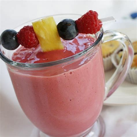 Banana Berry Smoothie Recipe - Recipes A to Z