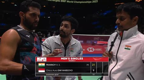 Prannoy wins the first game 21-9.