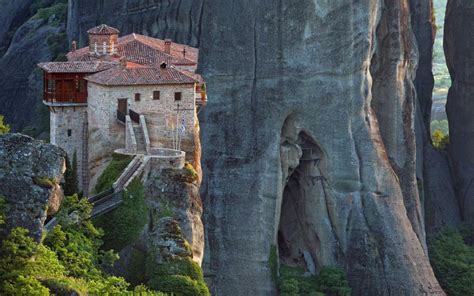 Holy Monastery of Roussanou Meteora Guide for Meteora Ξεναγός για