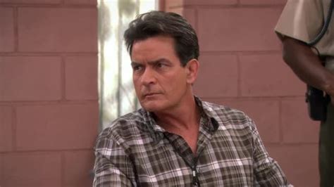 Watch Anger Management S E Charlie And The Hot Latina Free Tv Tubi