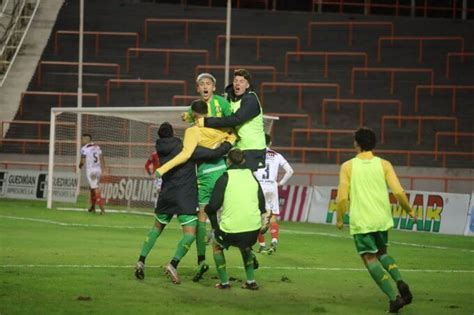 Aldosivi lo dio vuelta y le ganó 2 a 1 a Brown de Adrogué en el Minella