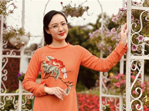 Nữ BTV giọng miền Nam hot nhất VTV sở hữu học vấn nổi bật định hướng nghề nghiệp cho con gây chú ý