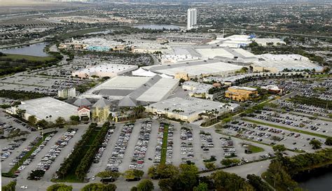 Sawgrass Mills Outlet Mall