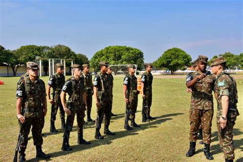 Soldados do 9º BPE recebem Instrução de Guarda ao Quartel