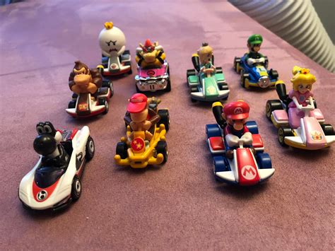 Hot Wheels Mario Kart Rainbow Road King Boo Raceway Race Track Set Feltoninstitute