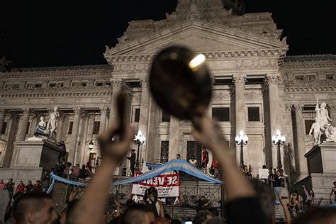 Os Protestos Contra Milei Persistem Na Argentina E As For As De