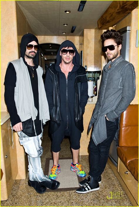 Jared Leto Museum Of Sex Visit With Thirty Seconds To Mars Photo