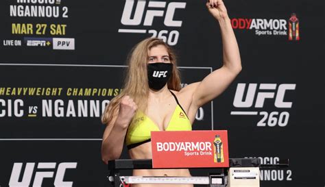 miranda-maverick-ufc-260-official-weigh-ins | MMA Junkie