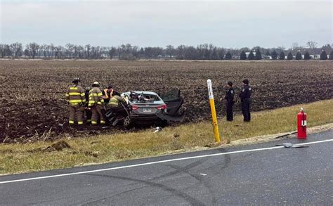 Firefighters Extricate Injured Woman Trapped After T Bone Crash In Unincorporated Mchenry County