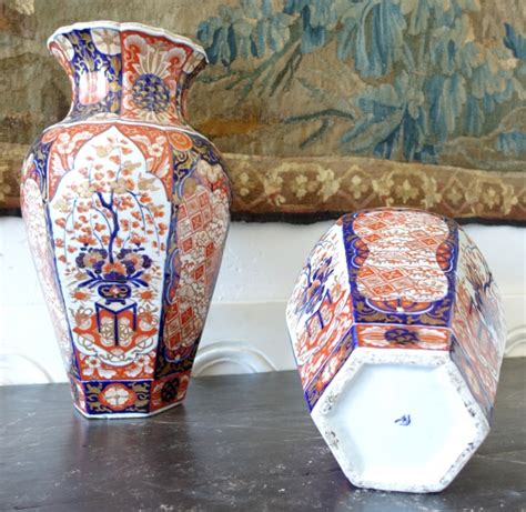 Paire De Potiches Ou Grands Vases Porcelaine Imari