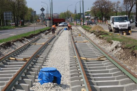 Dąbrowa Górnicza Wyłania się nowe torowisko tramwajowe w Gołonogu Od