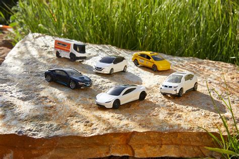 The Matchbox Tesla Roadster Is The First Recycled Die Cast Toy Car