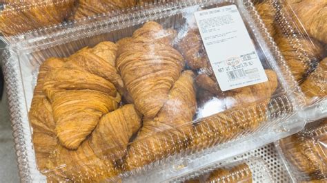 The 12 Unhealthiest Foods At The Costco Bakery