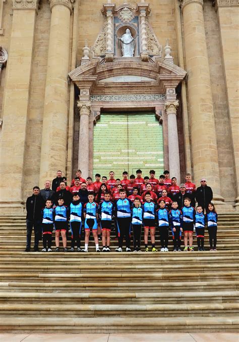 Posada De Llarg De La Penya Ciclista Baix Ebre Ja Arribarem Canal