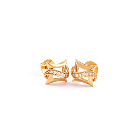 22kt Yellow Gold Ear Stud Es0001450 Swarnamahal Jewellers Ltd