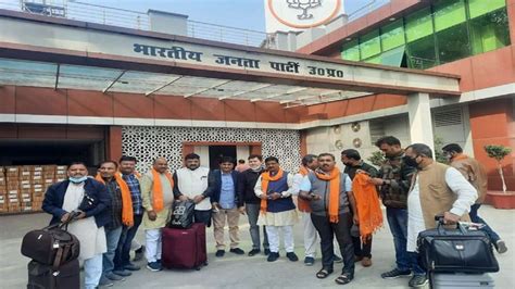 Up Assembly Polls 2022 Bjp Deploys 165 Party Workers From Gujarat For Awadh Outreach India Tv