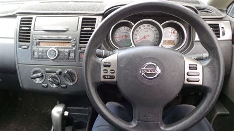 Nissan Tiida 2010