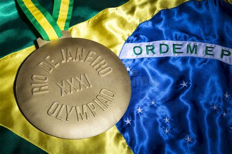 Medalla De Oro De Las Olimpiadas De Río 2016 En La Bandera Del Brasil